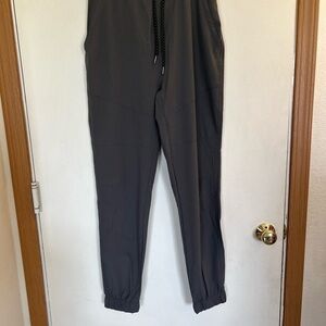 NWT Plugg stretch, technical joggers, size small, gray